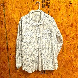 Only worn once panhandle slim extra large pearl snap western shirt